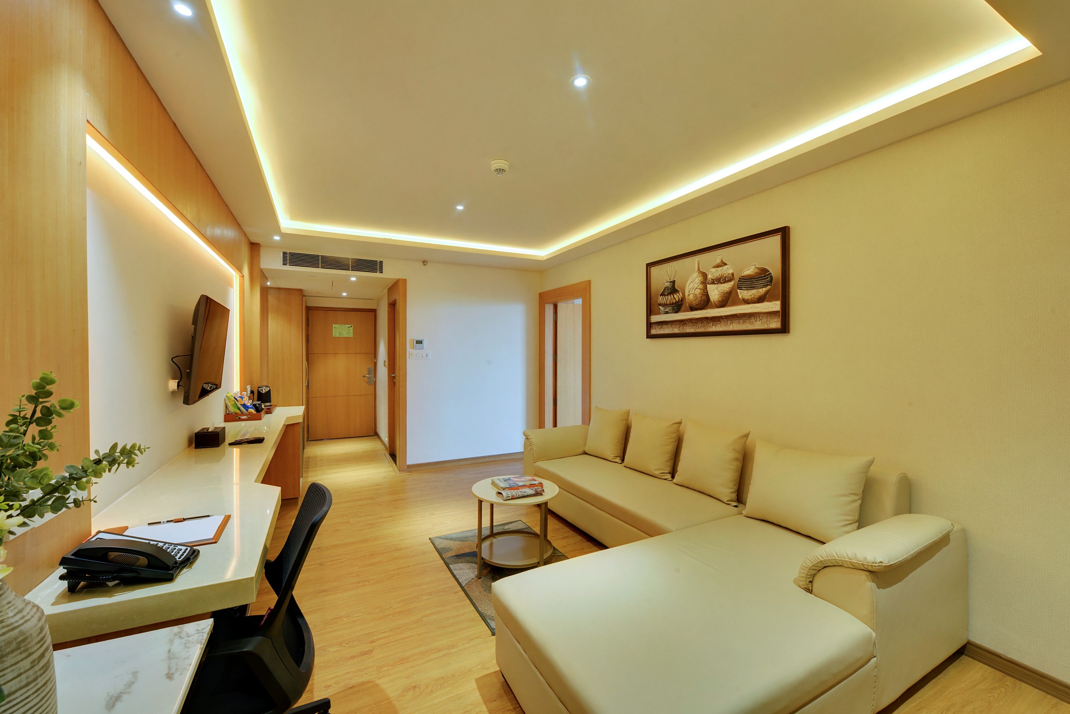 Junior Suite Room at Clarion Bangalore