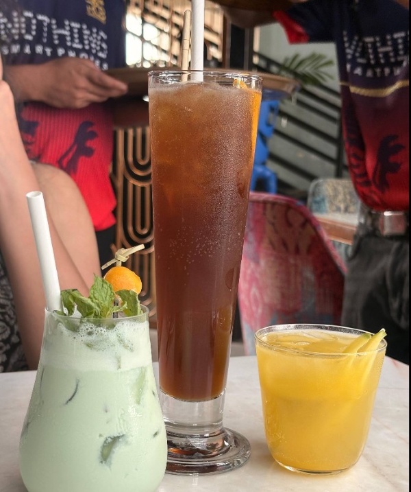 Cocktails at Nysa Skybar